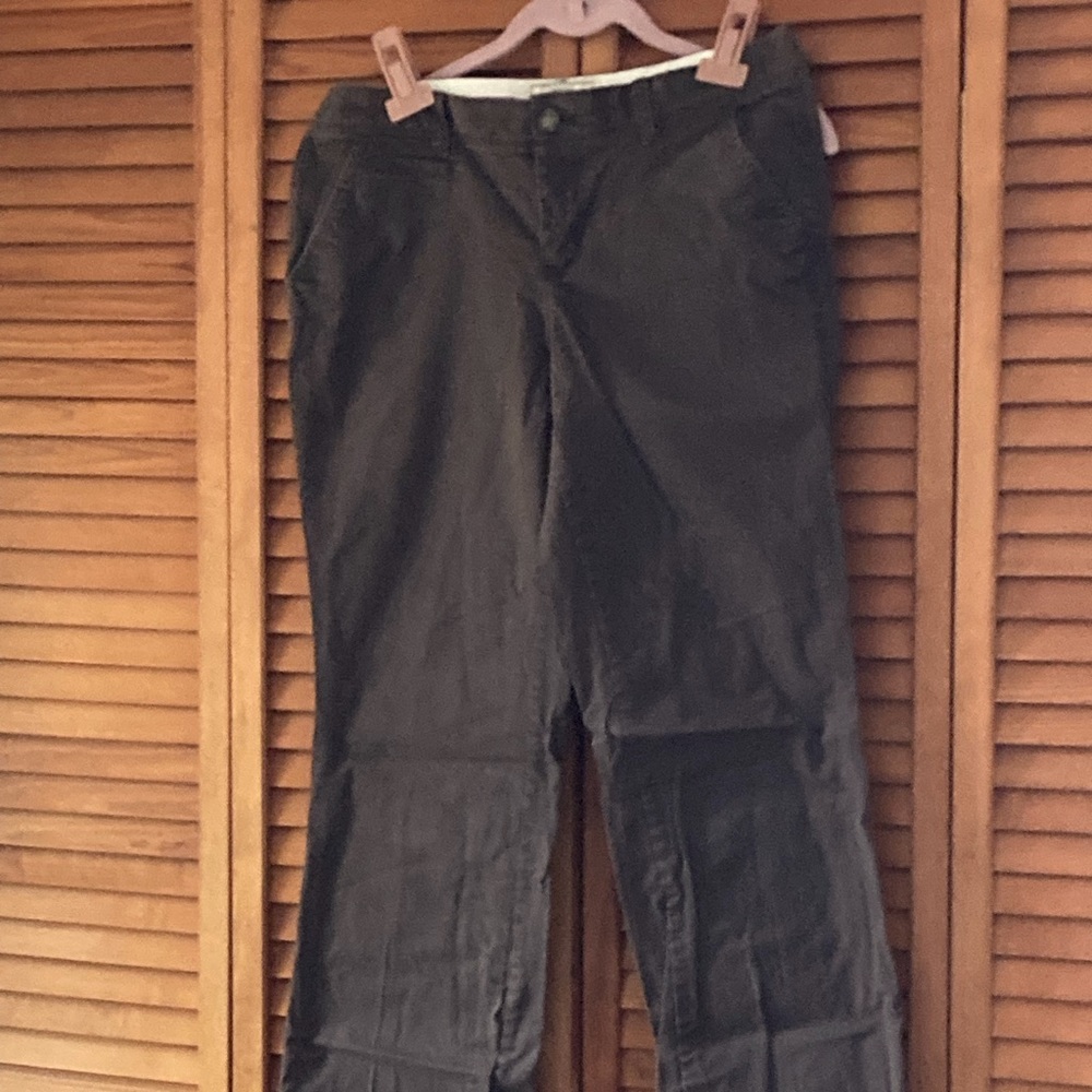 Old navy khakis chocolate brown size a low rise straight leg pants